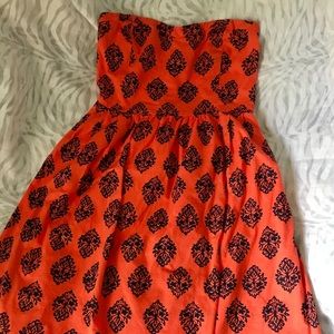 Strapless midi dress. Great for picnics